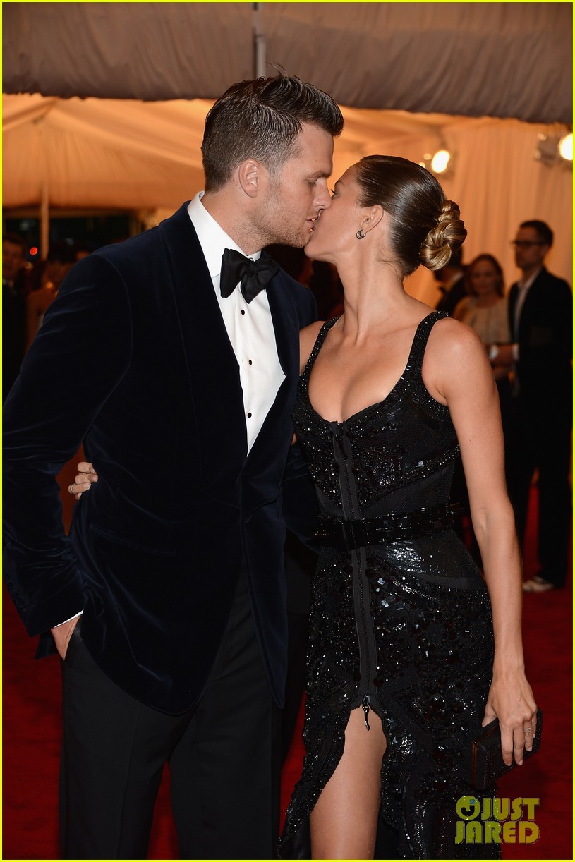 Gisele Bundchen & Tom Brady Named CoChairs of Met Gala 2017 Photo