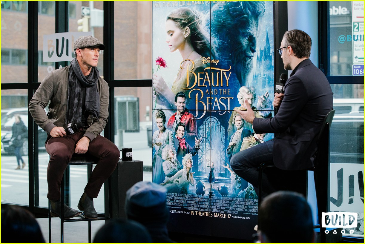 Luke Evans Debuts Gaston Clip from 'Beauty & The Beast' Watch Now