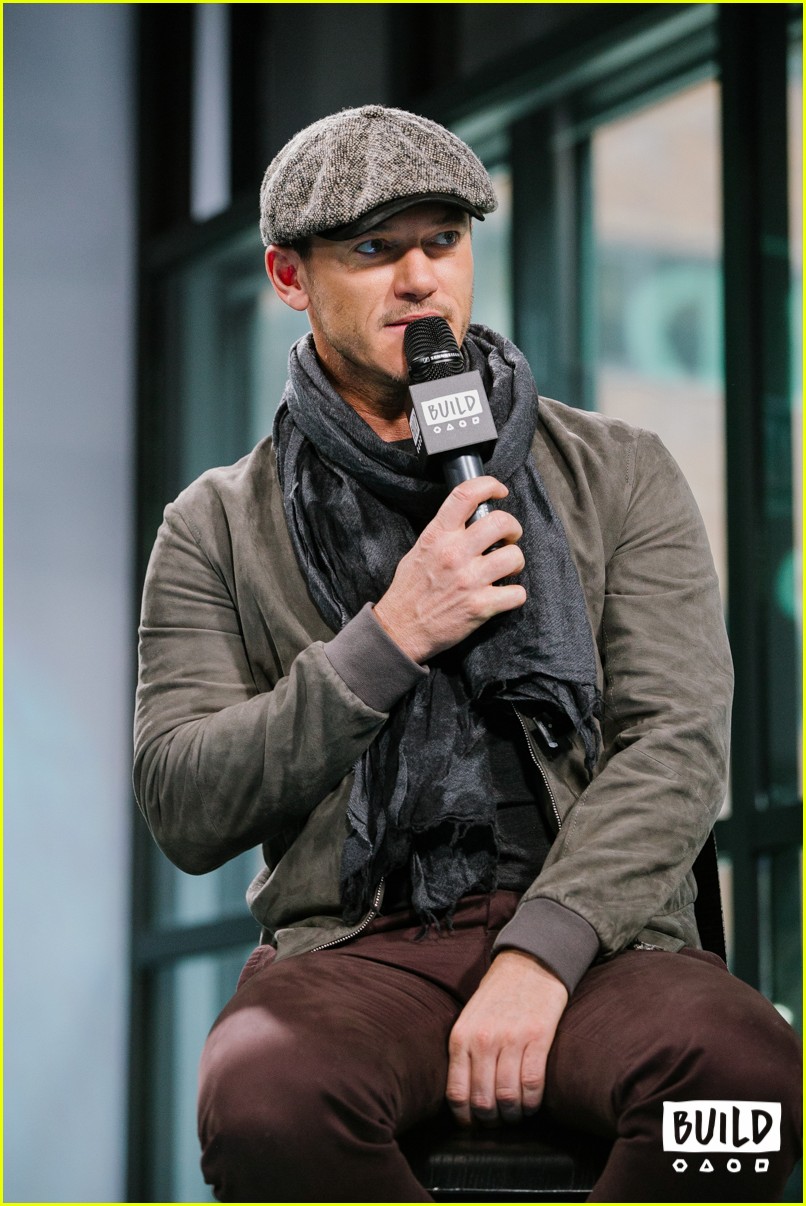 Luke Evans Debuts Gaston Clip from 'Beauty & The Beast' Watch Now