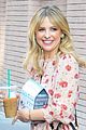 sarah michelle gellar checks out broadways cats with daughter charlotte 01