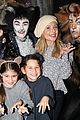 sarah michelle gellar checks out broadways cats with daughter charlotte 04