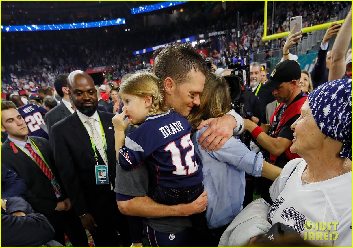 Gisele Bundchen Congratulates Her 'Love' Tom Brady on His Fifth Super