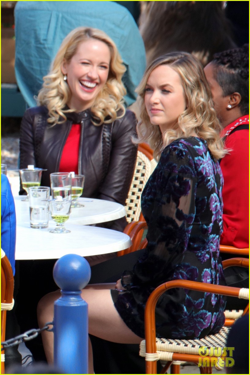 Photo: hailee steinfeld pitch perfect cast continue filming 02 | Photo