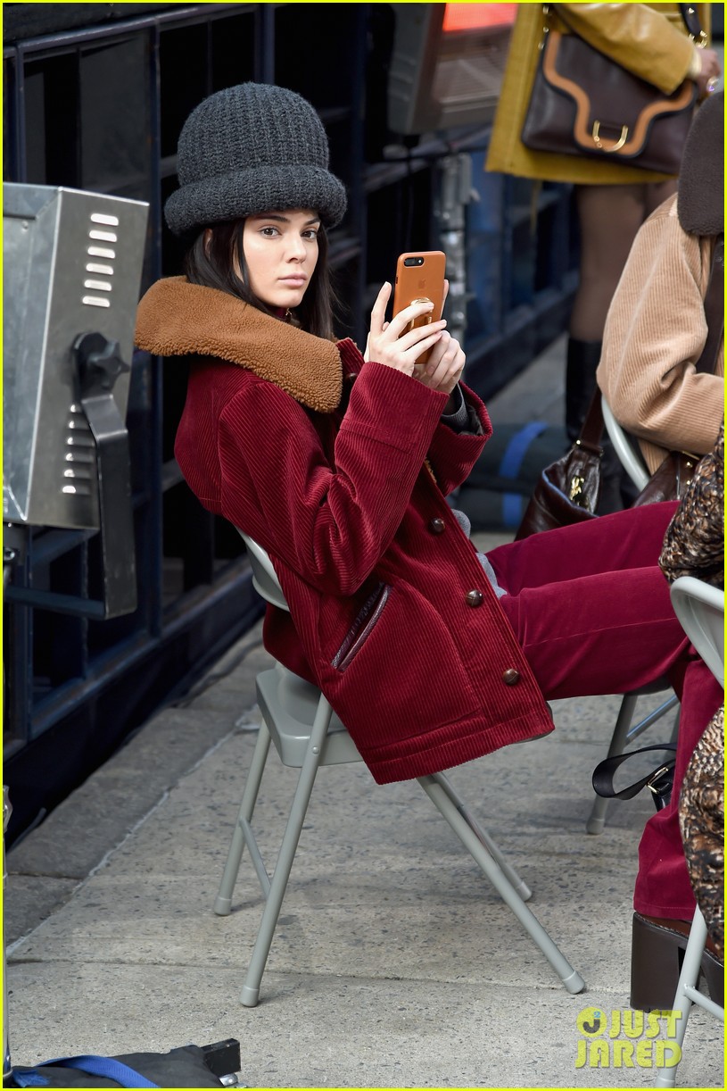 Kendall Jenner Walks (& Sits) During Marc Jacobs' Unique NYFW Show