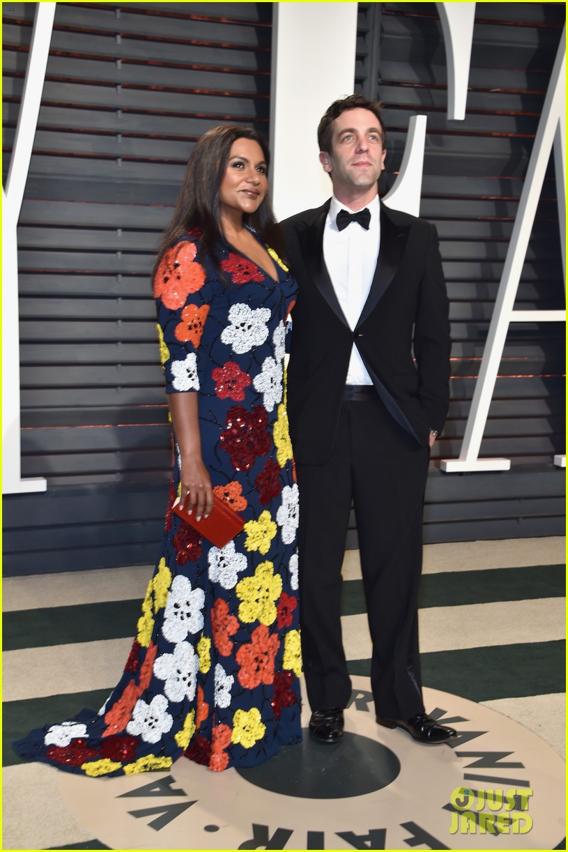 Mindy Kaling & BJ Novak Take Cute Photos in Vanity Fair's Photo Booth