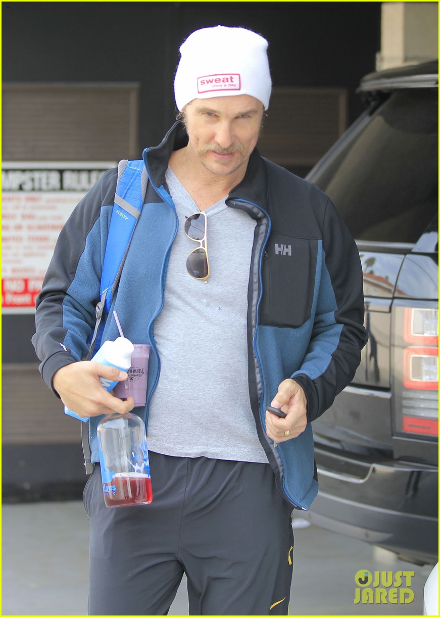 Photo matthew mcconaughey sports a handlebar mustache 10 Photo
