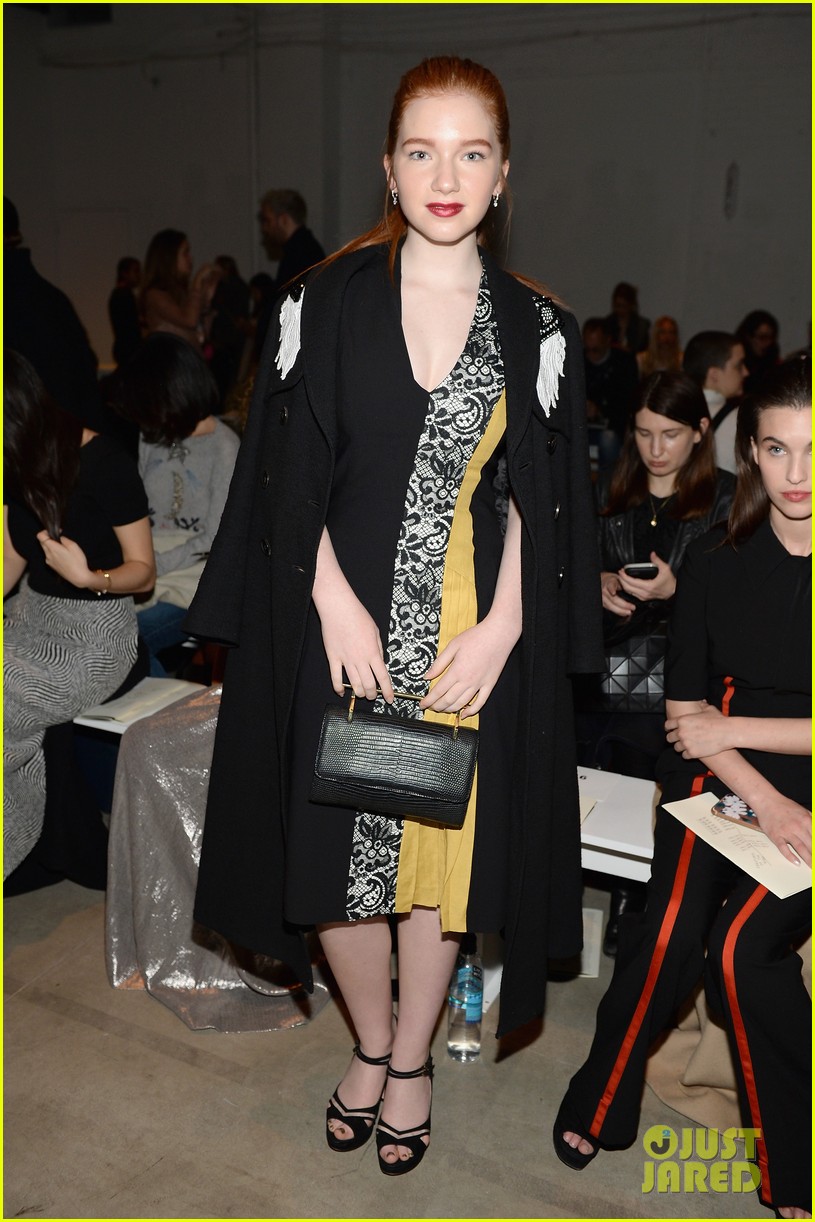 Photo: rowan blanchard creatures nyfw front row 10 | Photo 3857341