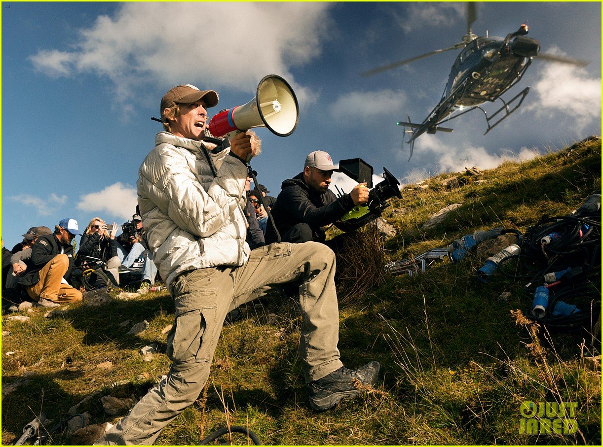 'Transformers' Super Bowl Trailer Watch the 'Last Knight' Video