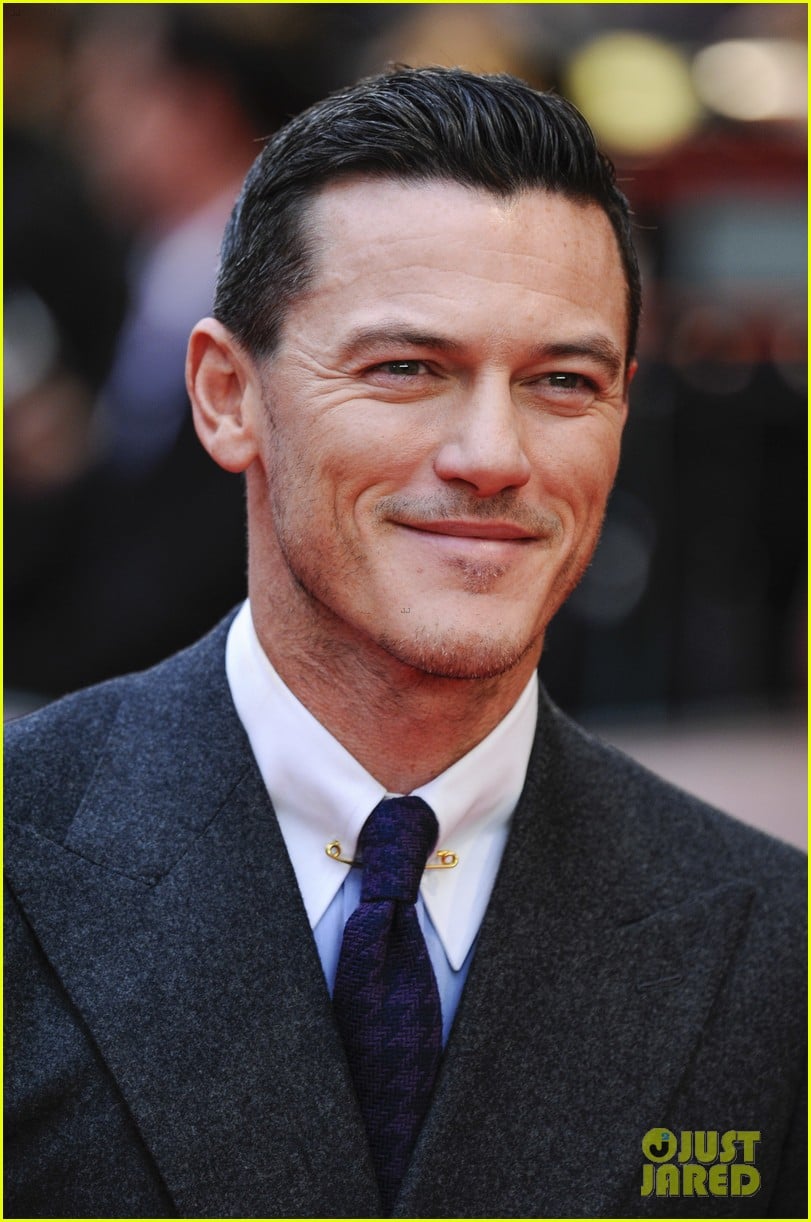 Here Are Luke Evans' Hottest Photos in One Place! Photo 3875472 Luke