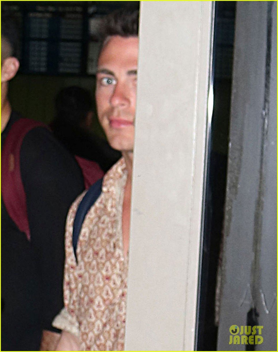 Colton Haynes Flashes Engagement Ring at Airport with Fiance Jeff Leatham Photo 3873251