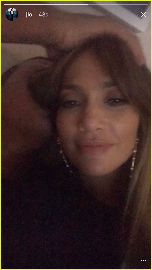 Jennifer Lopez Posts & Deletes Selfie with Alex Rodriguez Photo