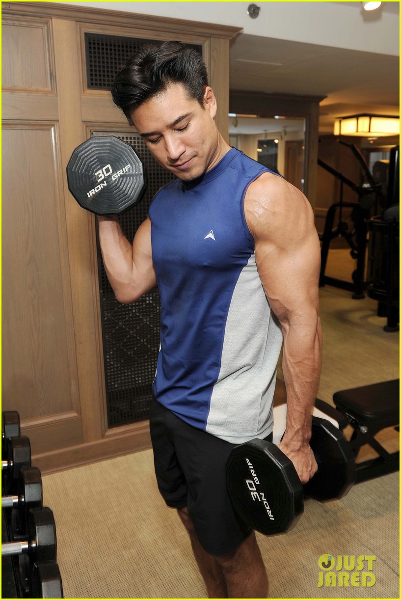 Mario Lopez Puts His Muscles to Work in These New Gym Pics: Photo 3878376 | Mario  Lopez Pictures | Just Jared