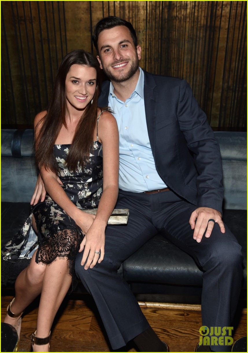 Bachelor in Paradise's Jade Roper Is Pregnant, Expecting Baby with