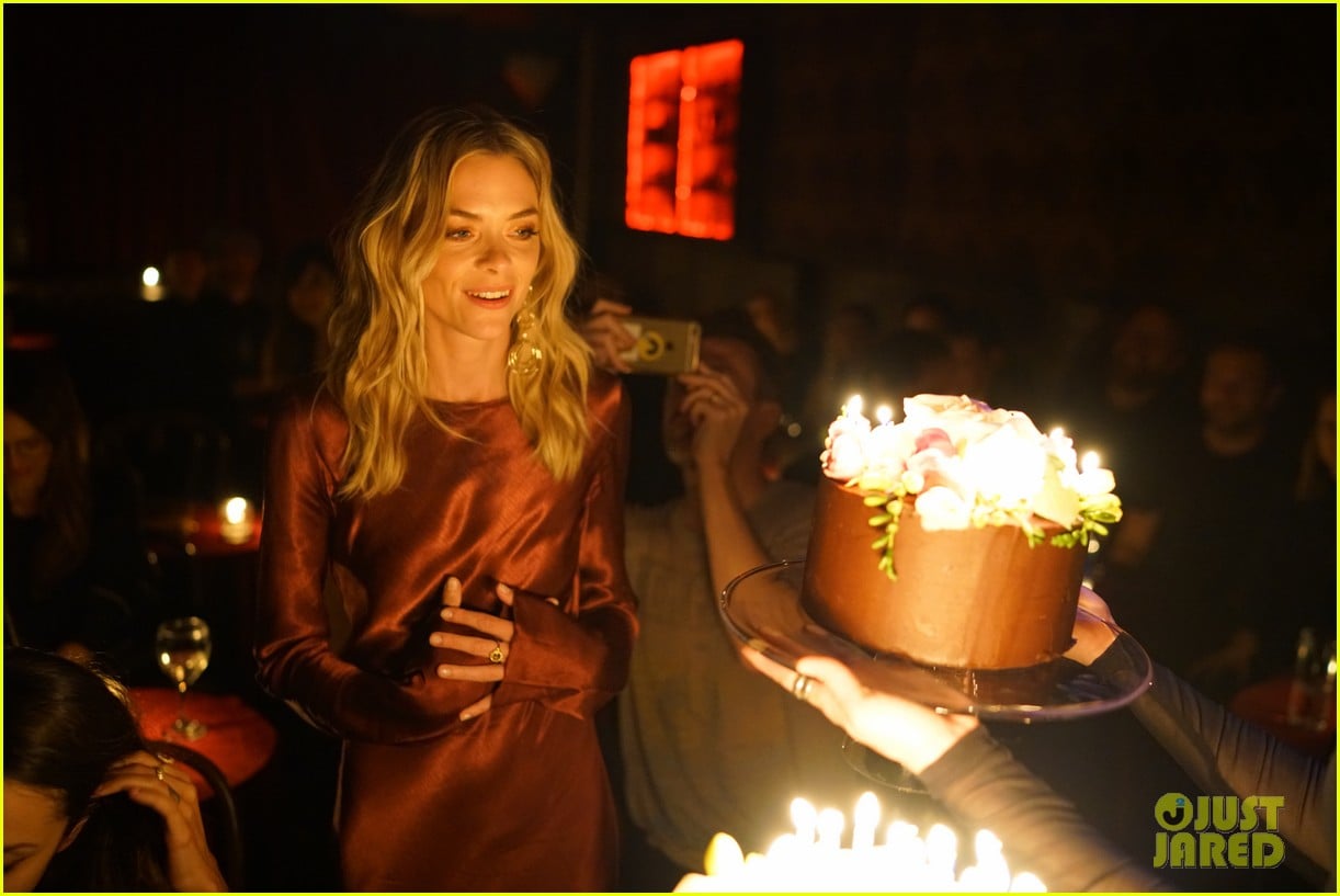 Jaime King Gets Surprised With A Magical Birthday Celebration! : Photo