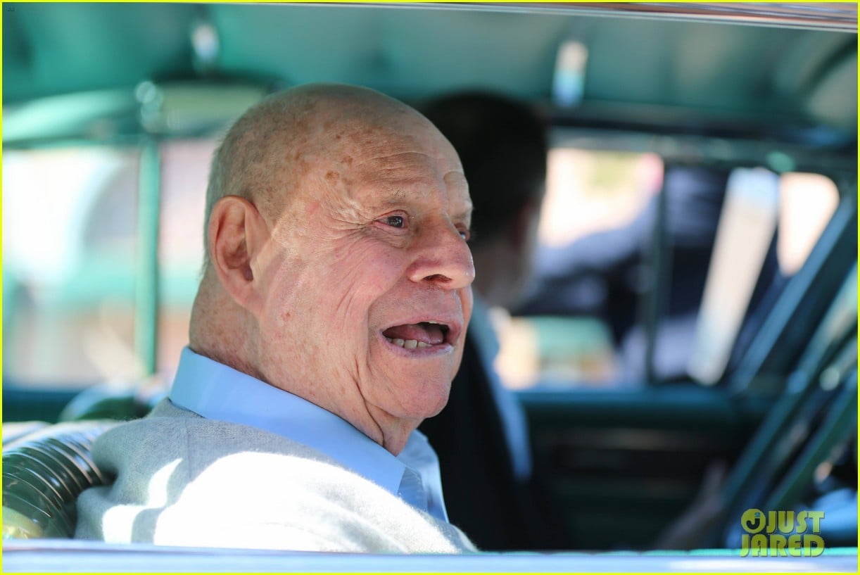 Don Rickles Dead Legendary Comedian Dies at 90 Photo 3883278 RIP(01)