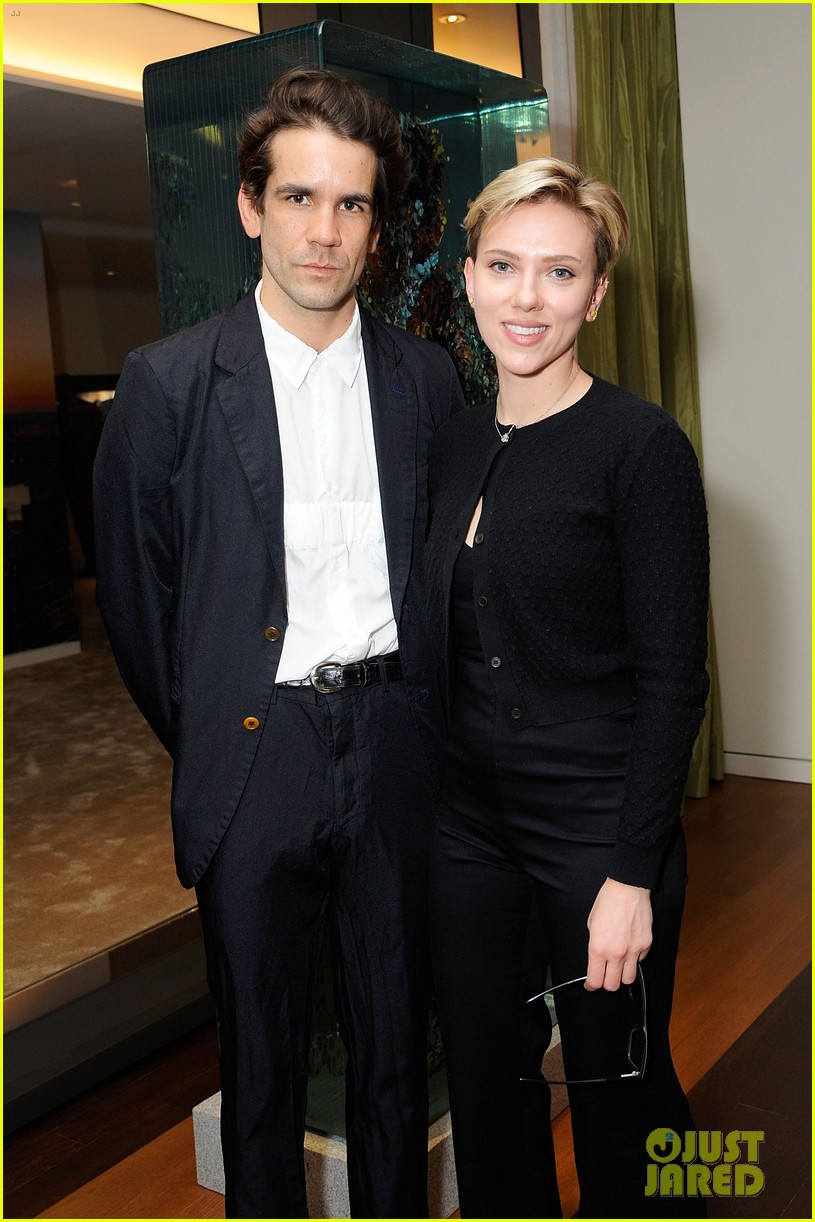 Scarlett Johansson & Ex Romain Dauriac Reunite After Split Photo(01)