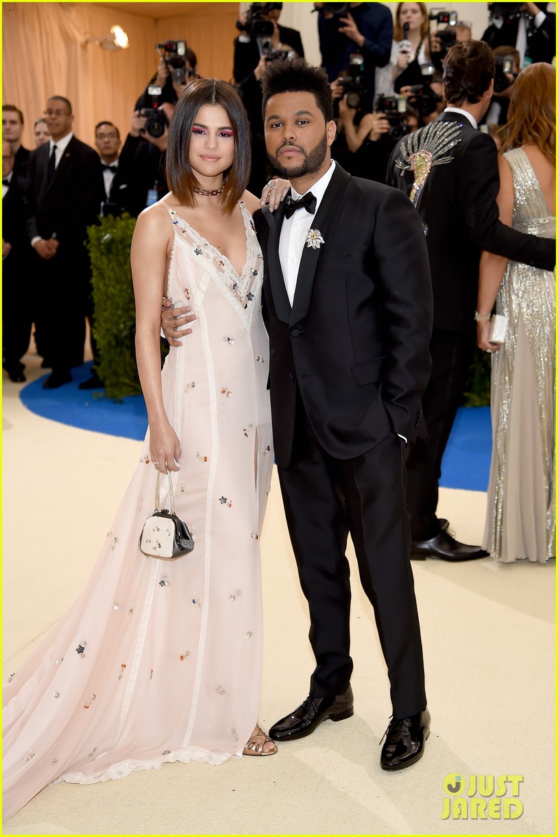 Met Gala 2017 Full Celebrity Guest List, Plus Red Carpet Pics! Photo