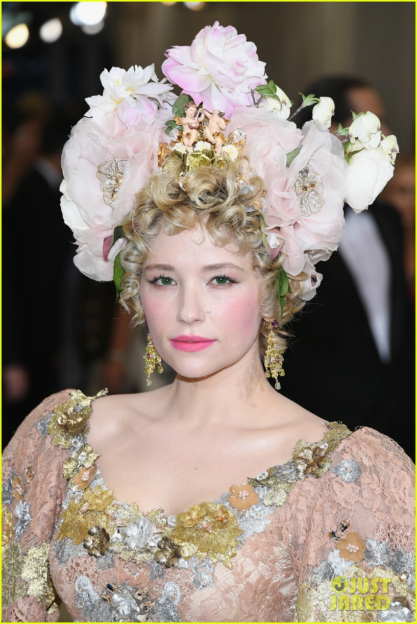 Met Gala 2017 Full Celebrity Guest List, Plus Red Carpet Pics! Photo