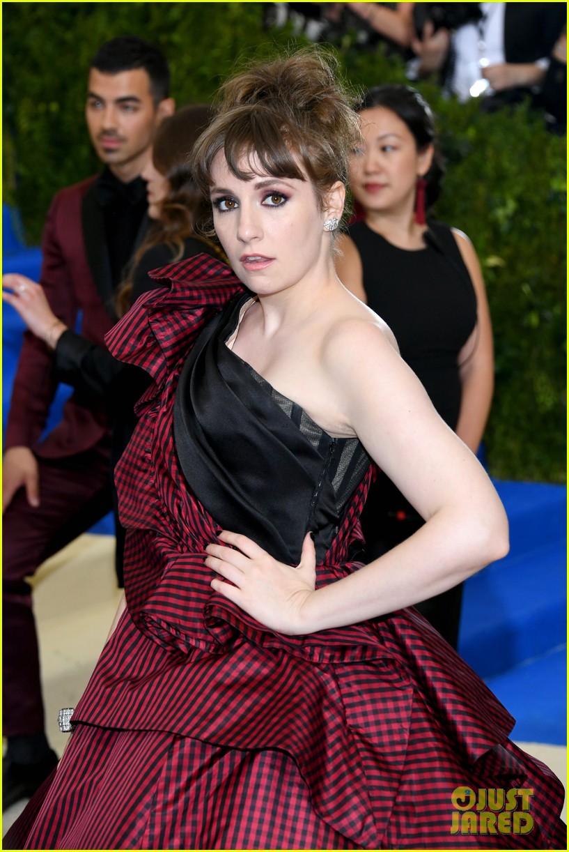 Met Gala 2017 Full Celebrity Guest List, Plus Red Carpet Pics! Photo