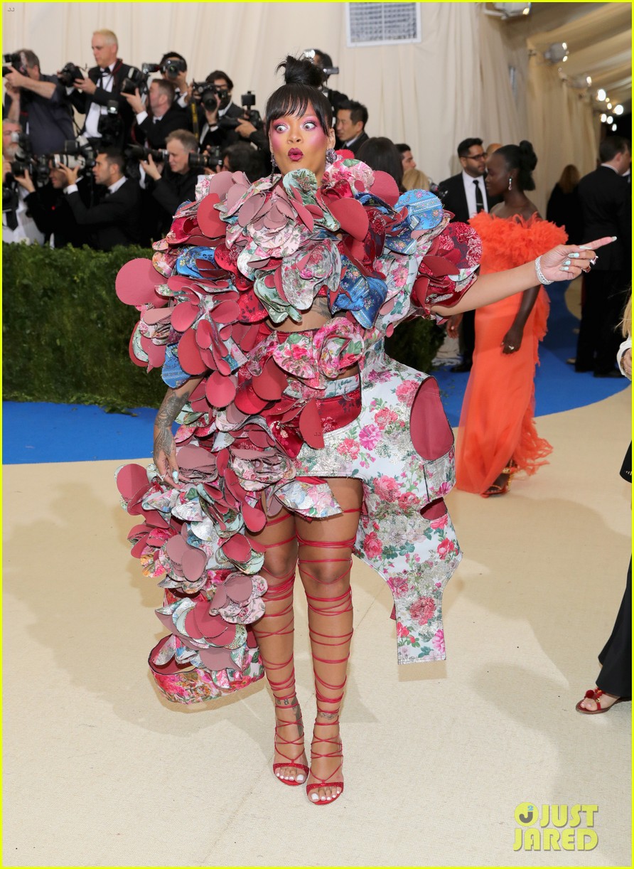 comme des garcons rihanna