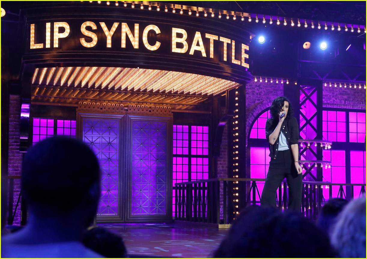 Rumer Willis Belts Out 'Hit 'Em Up Style' on 'Lip Sync Battle' Photo