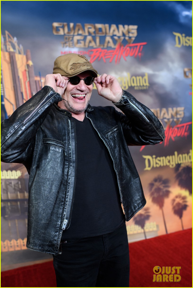 Zoe Saldana & 'Guardians' Cast Test Out New Disneyland Ride! Photo