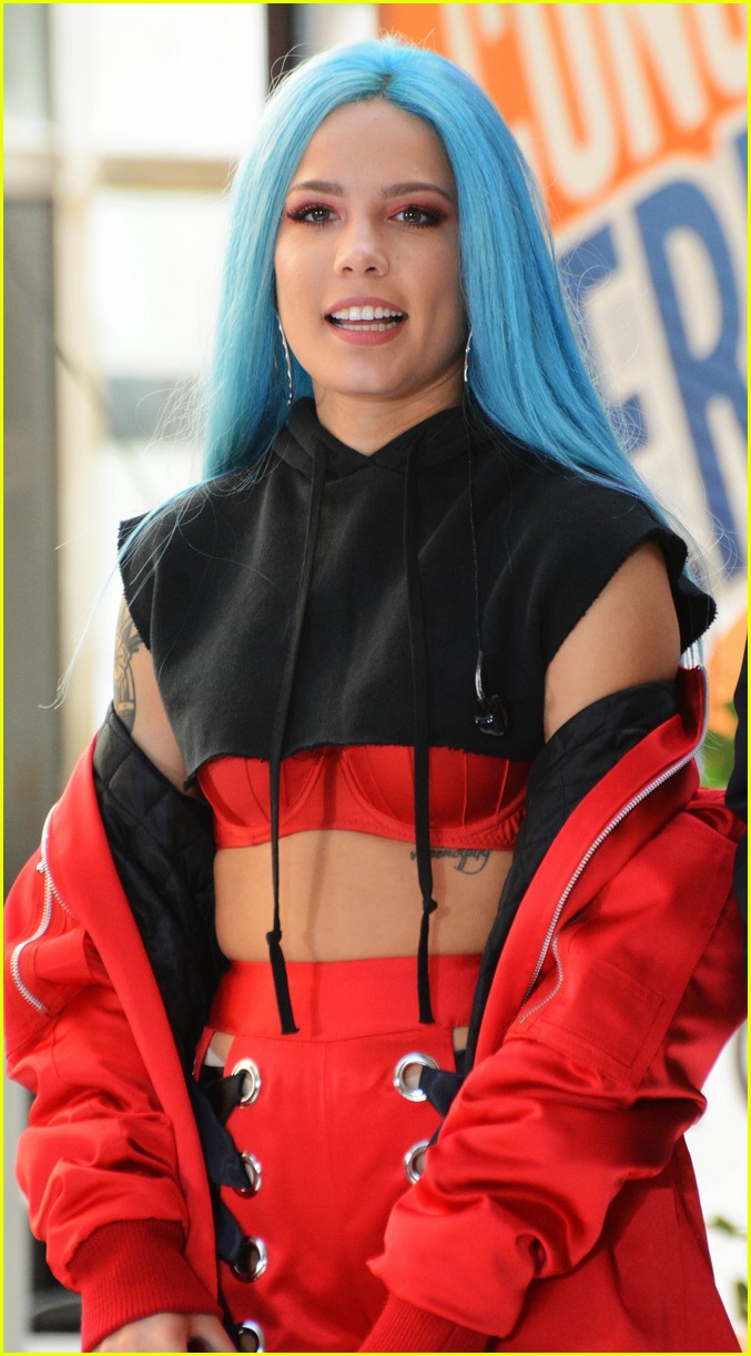 Halsey Performs 'Eyes Closed/Now or Never' Medley on 'Late Show,' Spray Paints Ghost Bride