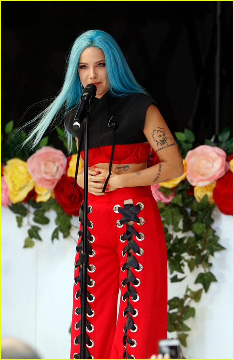 Halsey Performs 'Eyes Closed/Now or Never' Medley on 'Late Show,' Spray Paints Ghost Bride