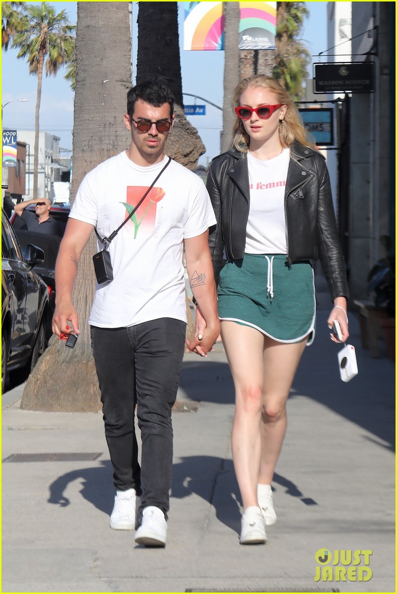 Joe Jonas & Sophie Turner Take a Ride in a Little Red Corvette! Photo
