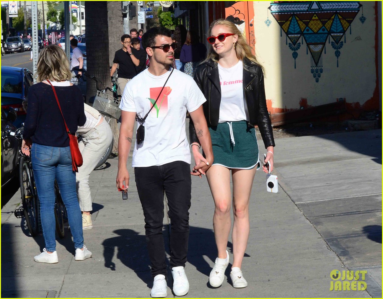 Joe Jonas & Sophie Turner Take a Ride in a Little Red Corvette! Photo