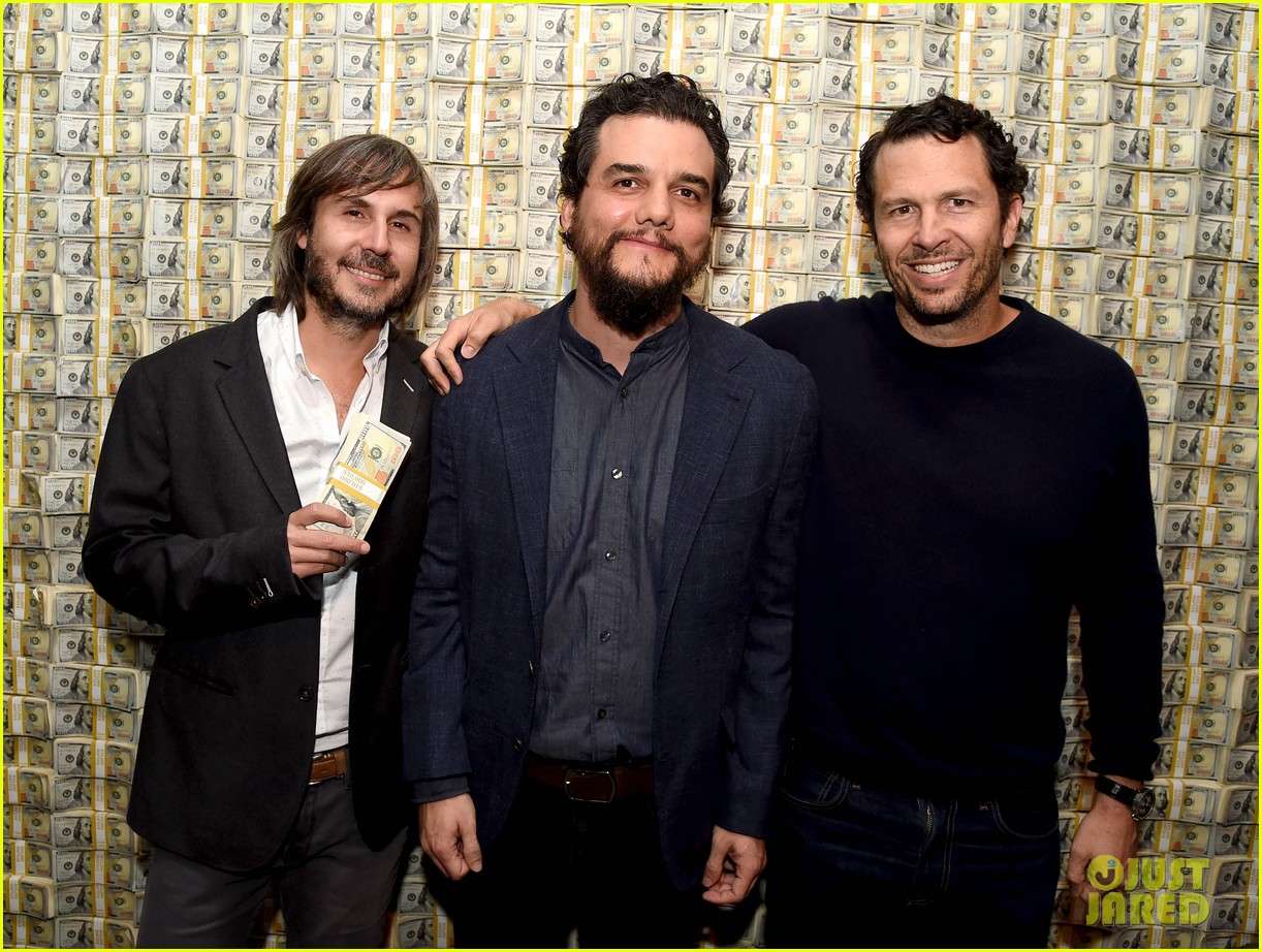 Wagner Moura Had To Learn How To Speak Spanish To Play Pablo Escobar Wagner Moura Had To Learn How To Speak Spanish To Play Pablo Escobar