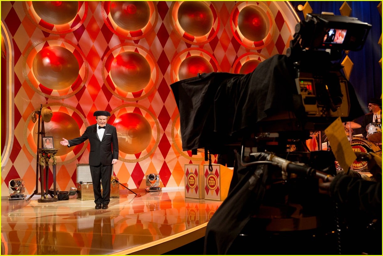 'The Gong Show' 2017 Host Mike Myers is Tommy Maitland?! Photo