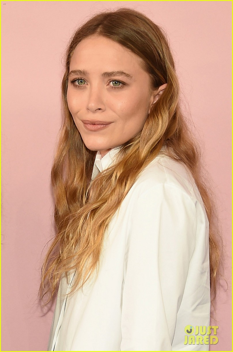 MaryKate & Ashley Olsen Celebrate Their Nominations at CFDA Fashion