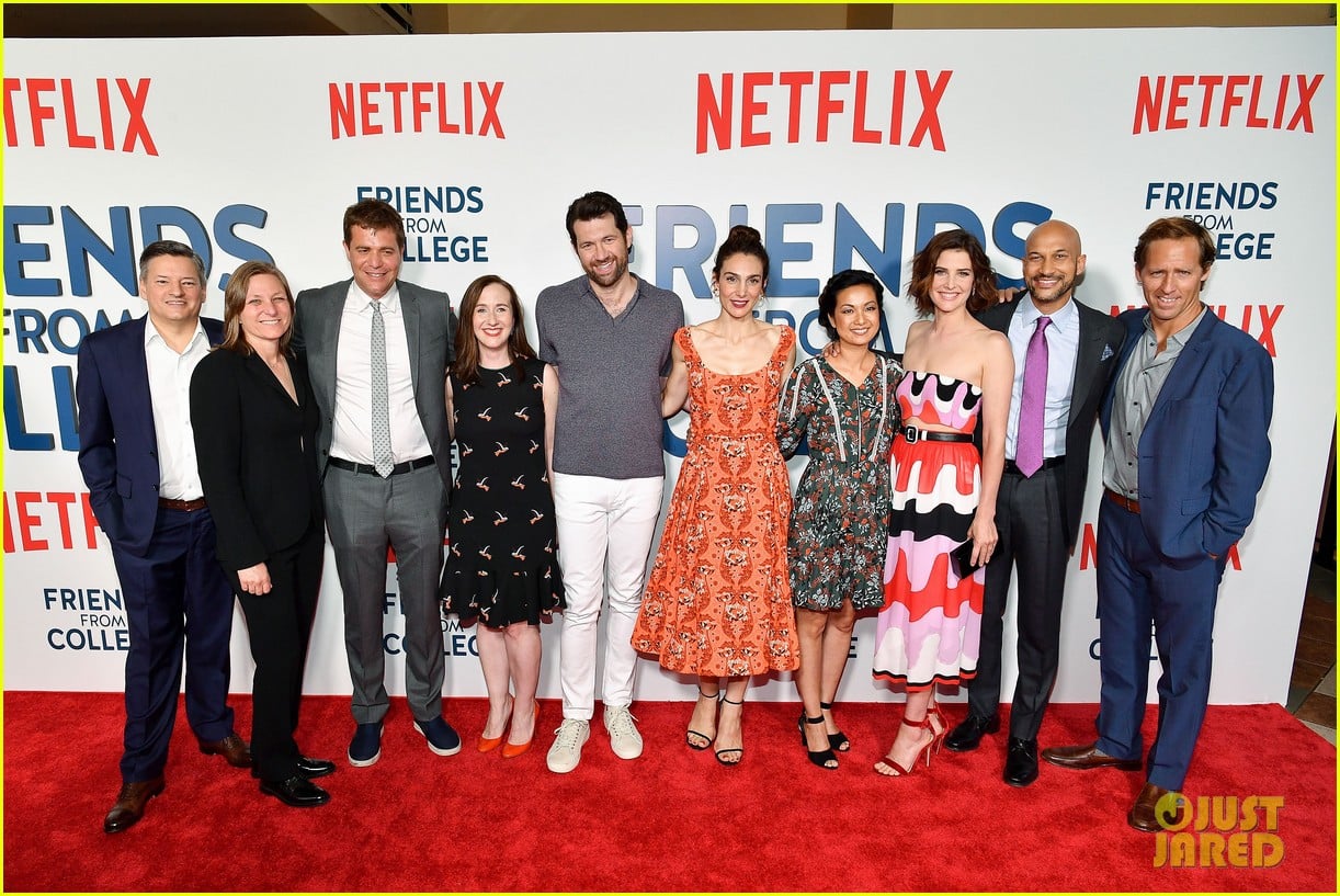 The boyfriend нетфликс. Друзья нетфликс. каст колледж. friends cast red carpet.