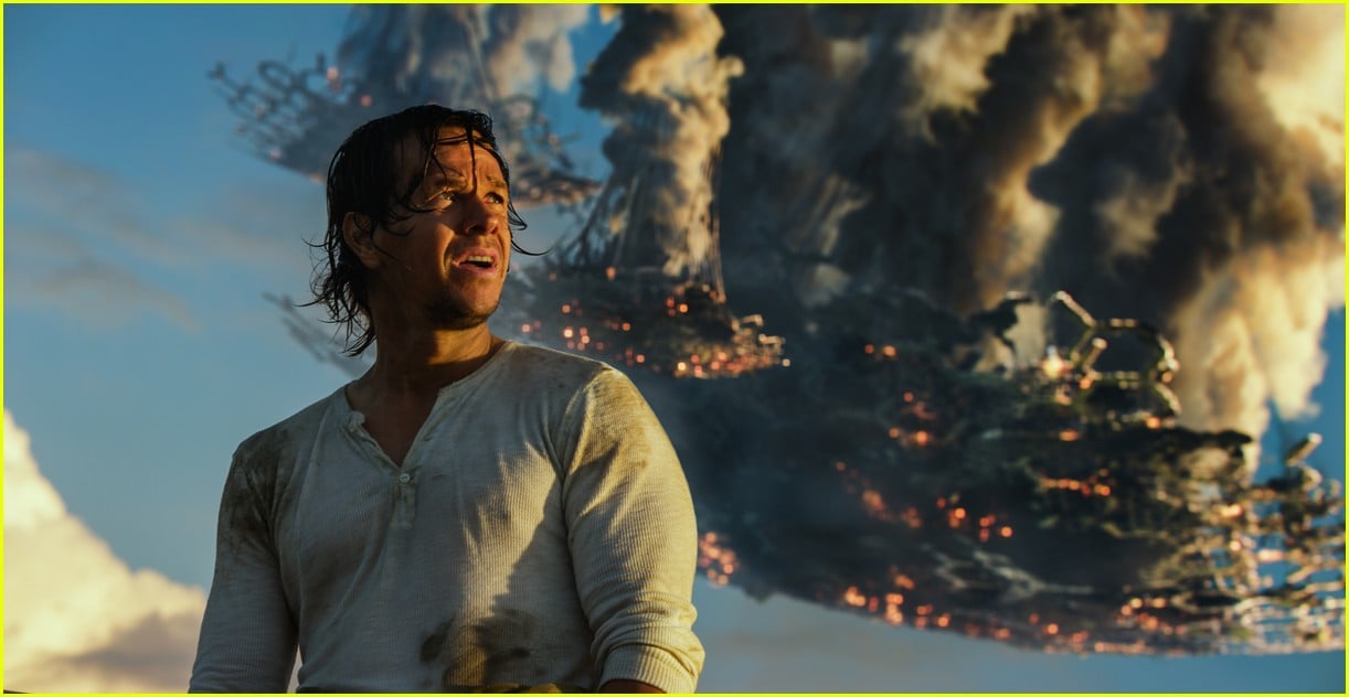 Photo transformers end credits scene 22 Photo 3916706 Just Jared