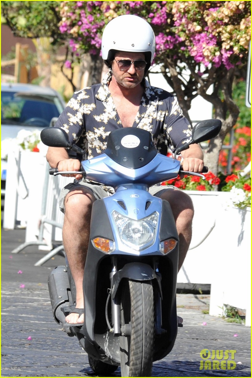 Gerard Butler Suits Up in Ischia, Rides Scooter Around Town: Photo ...