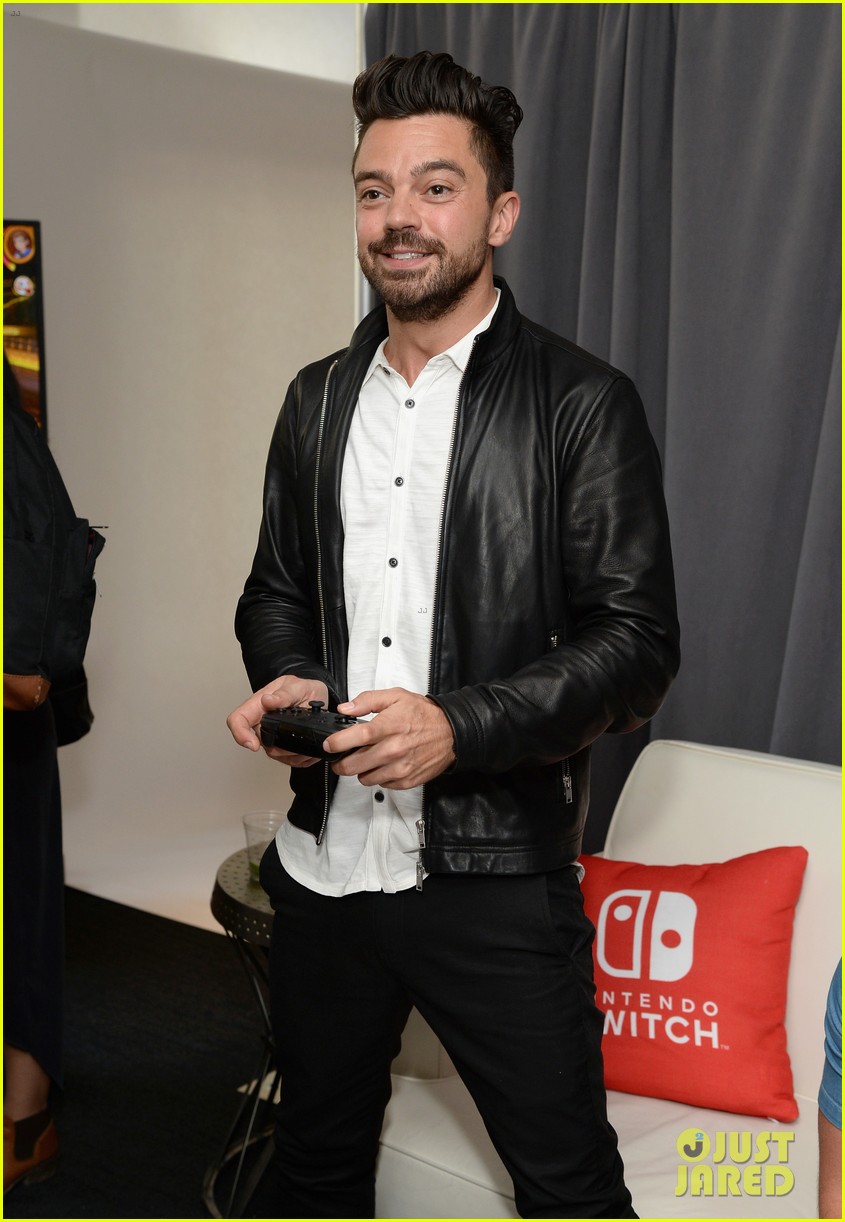 Photo: dominic cooper ruth negga get playful at comic con lounge 02