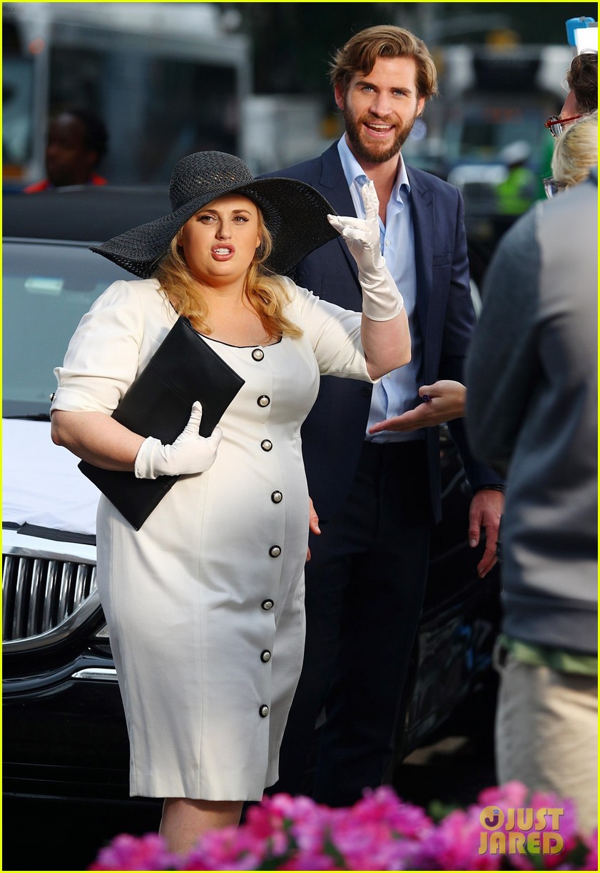 Liam Hemsworth & Rebel Wilson Channel 'Pretty Woman' While Filming 'Isn