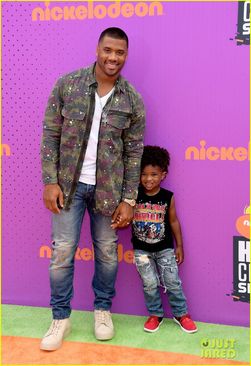 Russell Wilson Takes StepSon Future Jr. to Nickelodeon Kids' Choice