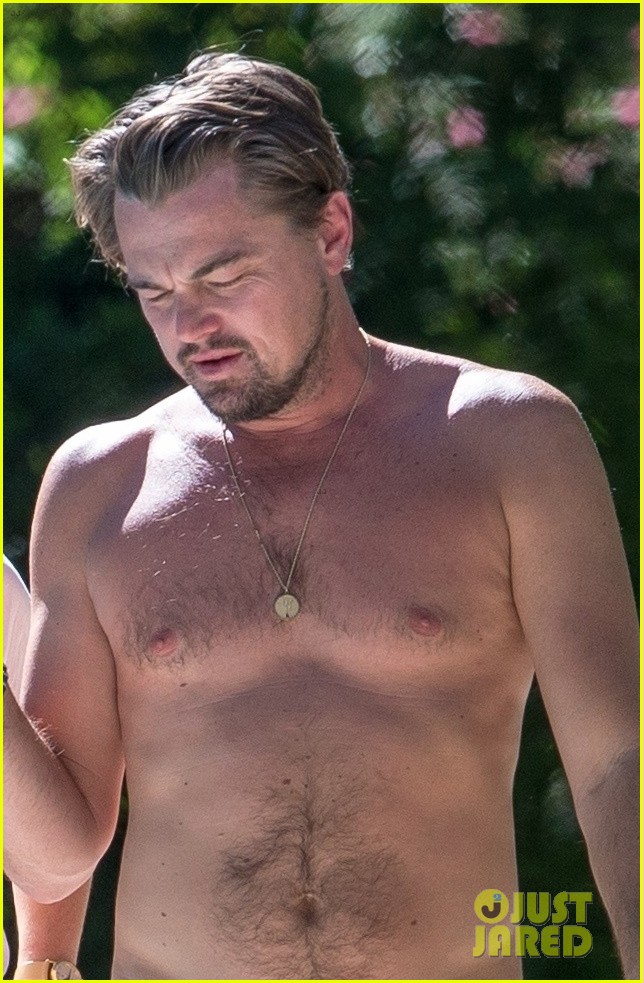 Leonardo Dicaprio Goes Shirtless On Vacation With Kate Winslet In St Tropez Photo 3942793 