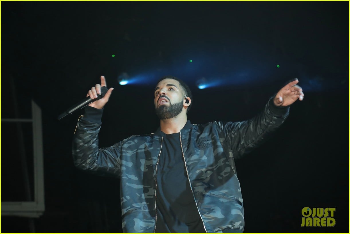 Photo drake parties with the weeknd after ovo fest show 12 Photo 3939941 Just Jared Photo drake parties with the weeknd after ovo fest show 12 Photo 3939941 Just Jared