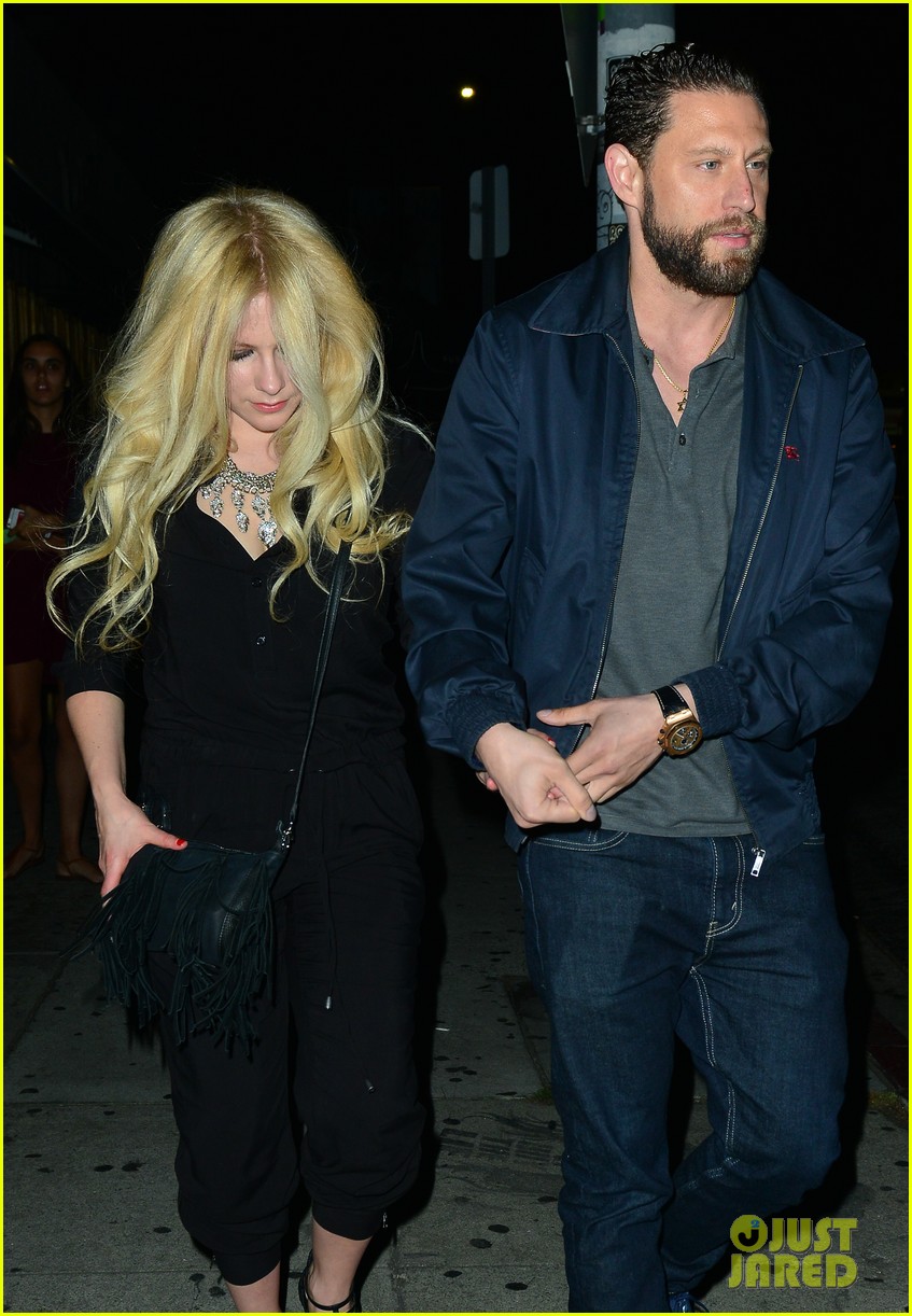 Avril Lavigne Holds Hands with Music Producer J.R. Rotem: Photo 3939958