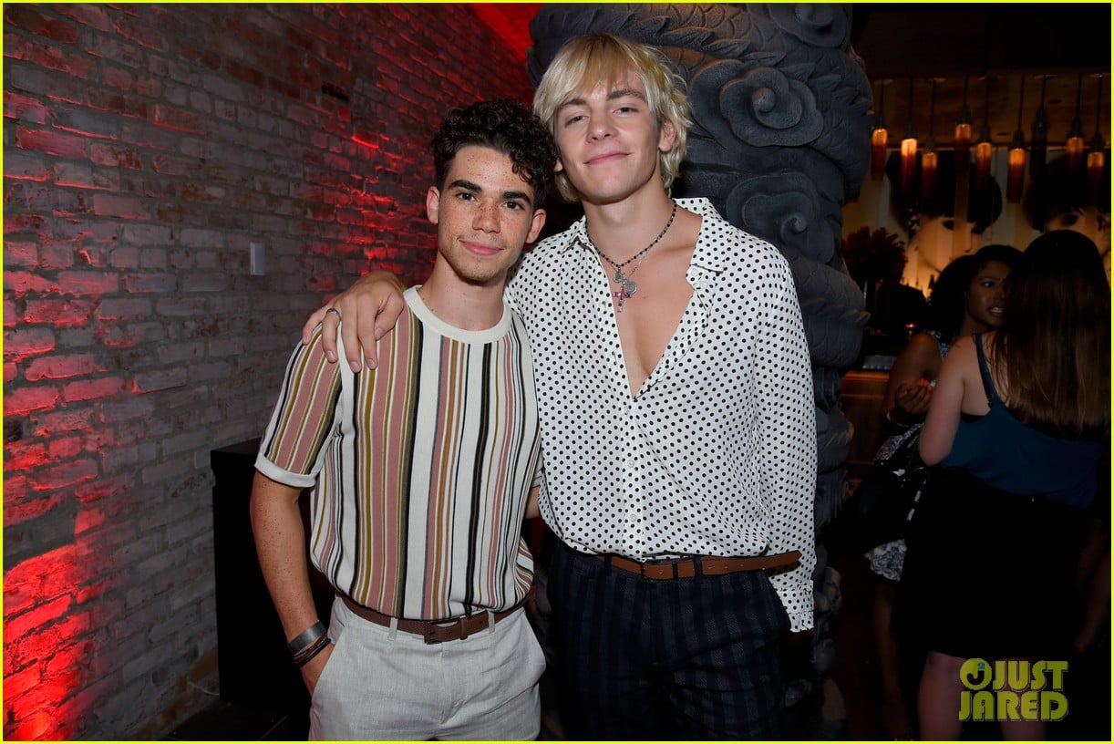 Ross Lynch & Courtney Eaton Couple Up at Variety Party Alongside Style ...