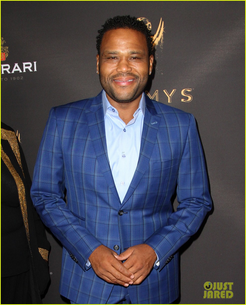 Chrissy Metz, Tracee Ellis Ross & More Prep for 2017 Emmys at Cocktail