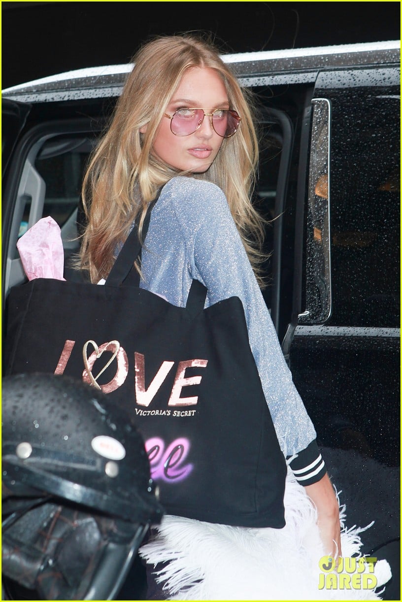 Lily Aldridge, Jasmine Tookes, Taylor Hill & More Angels Visit Victoria