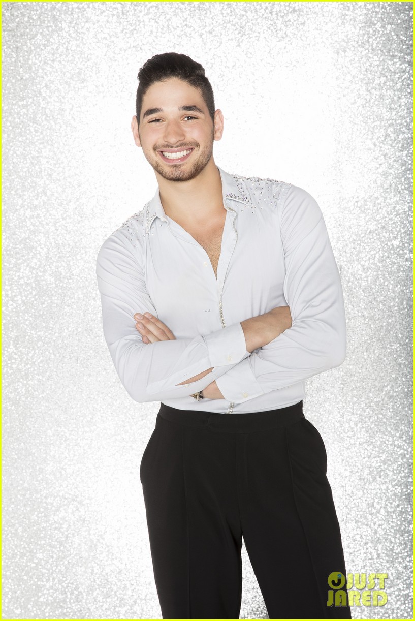 'Dancing With The Stars' Season 25 New Pro Alan Bersten To Blog For