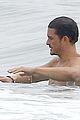 orlando bloom goes shirtless in malibu for labor day weekend 23