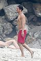 orlando bloom goes shirtless in malibu for labor day weekend 38
