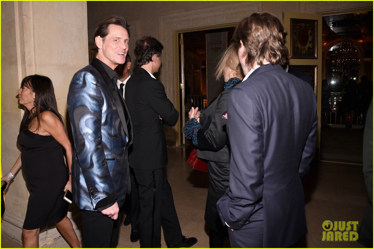 Jim Carrey Gives Bizarre Interview at NYFW Event (Video): Photo 3954839