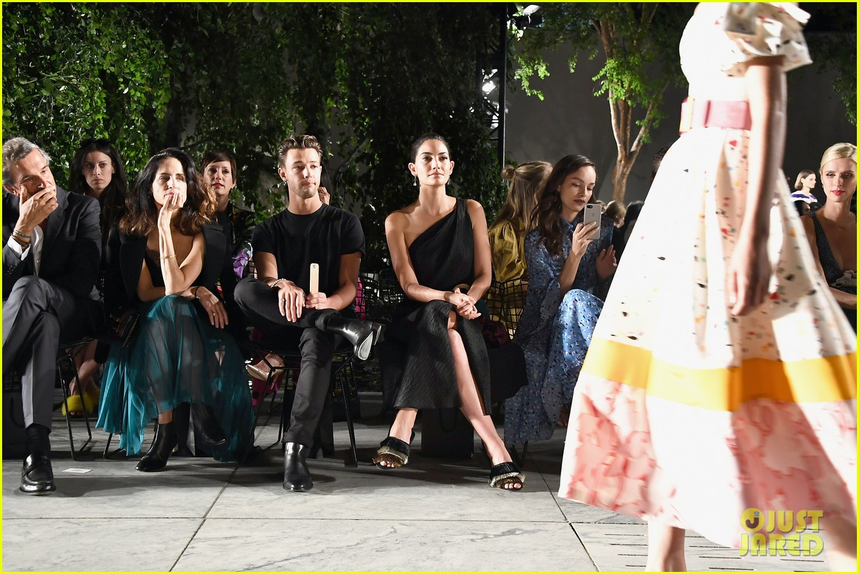 Lily Aldridge, Michelle Monaghan & More Stars Turn Out for Carolina